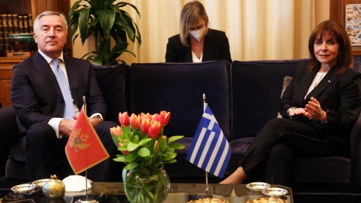 Μέγαρο Μαξίμου: Συνάντηση της Σακελλαροπούλου με Πρόεδρο του Μαυροβουνίου (pics)