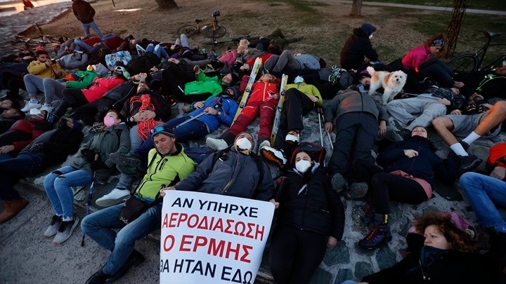 Αττική: Συγκέντρωση ορειβατών, χιονοδρόμων και πεζοπόρων