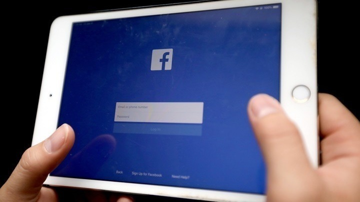 Facebook: Για πρώτη φορά στην ιστορία έχασε καθημερινούς χρήστες