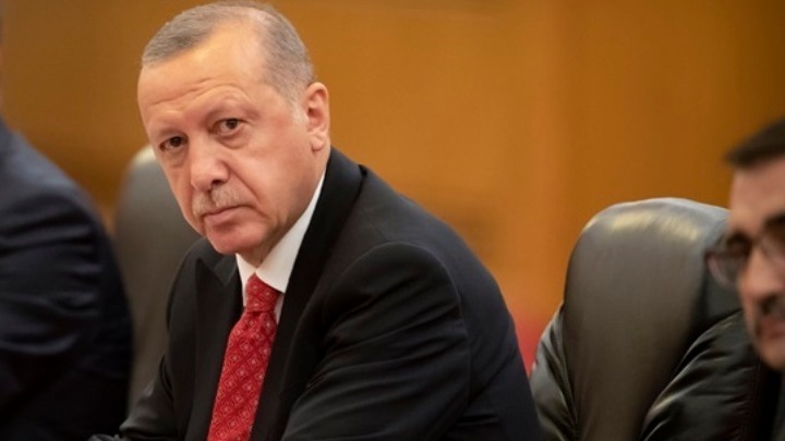 Διαψεύδει τον Ζελένσκι η Άγκυρα: Ο Ερντογάν δεν υποσχέθηκε να κλείσει τα Στενά