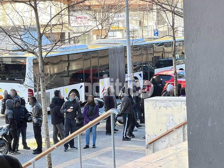 Θεσσαλονίκη: Συγκέντρωση διαμαρτυρίας αντιεξουσιαστών στα δικαστήρια (pic)
