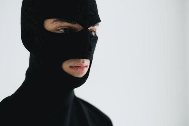 Κηφισιά: Διέρρηξαν πολυτελή μεζονέτα – Άρπαξαν κοσμήματα αξίας 100.000 ευρώ