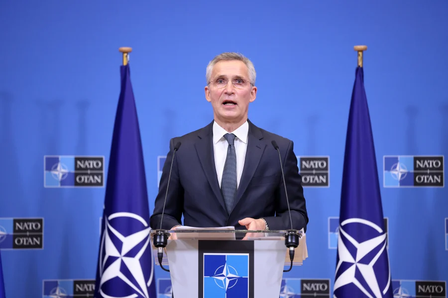 Στόλτενμπεργκ: «Το ΝΑΤΟ δεν θα στείλει στρατεύματα ή μαχητικά αεροσκάφη για να στηρίξει το Κίεβο» (vid)