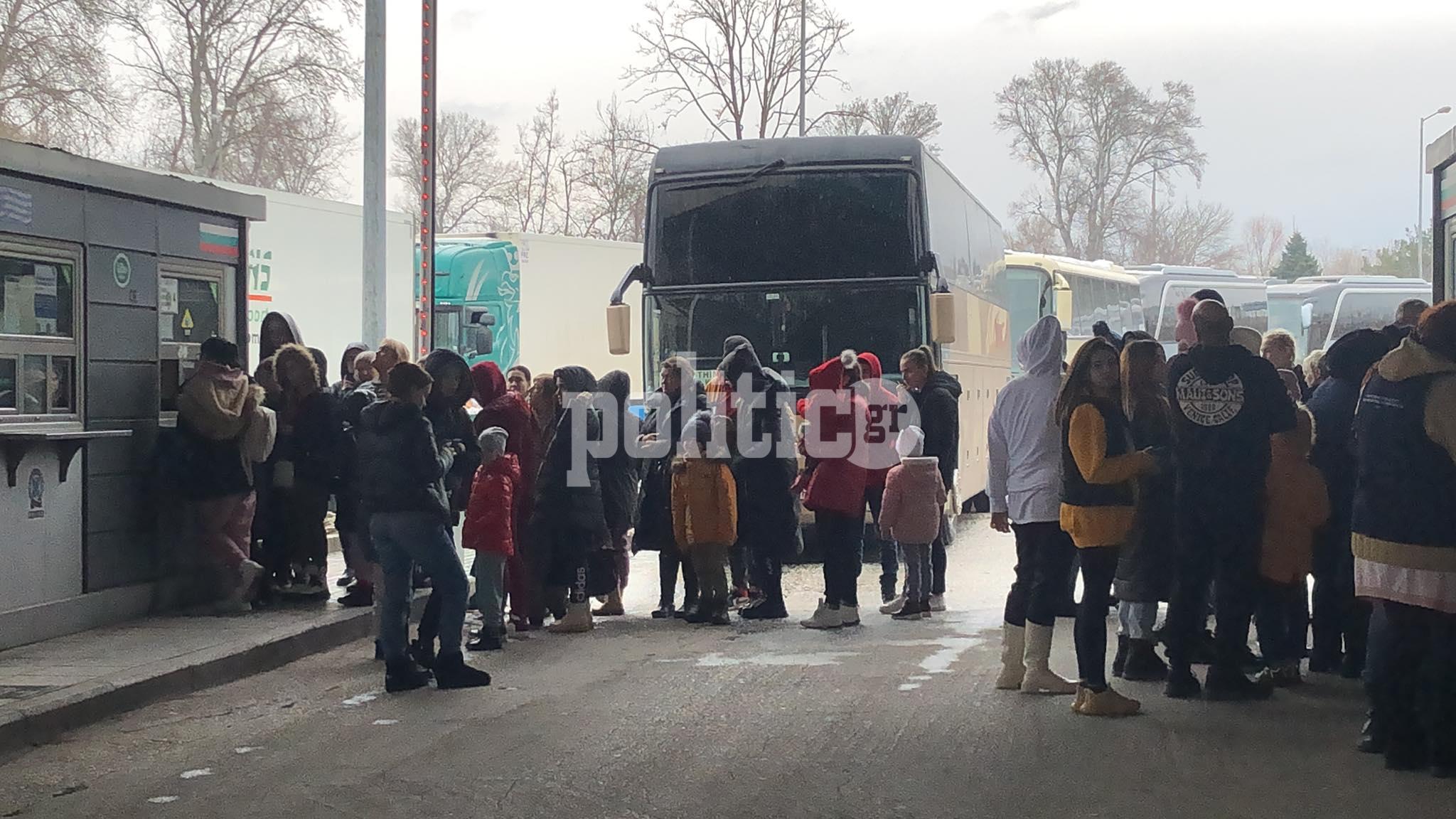 Σύνορα Προμαχώνα: Συνεχίζεται η είσοδος προσφύγων στην χώρα μας (vid & pics)