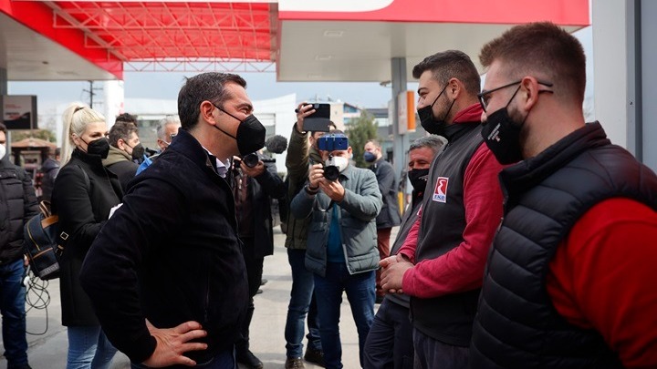 Αλ. Τσίπρας: «Εκρηκτικό» το κλίμα και στη μεταποίηση από τις αυξήσεις