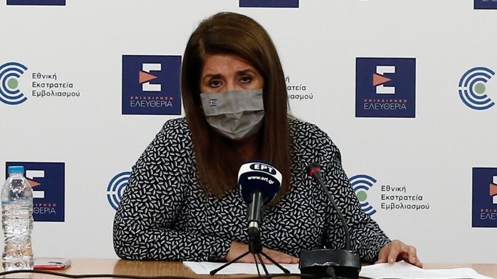 Β. Παπαευαγγέλου: Eίναι λάθος να πιστεύει κάποιος ότι δε χρειάζεται να εμβολιαστεί επειδή έχει νοσήσει