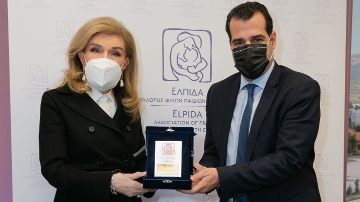 Τα παιδιά της «ΕΛΠΙΔΑΣ» επισκέφτηκε ο Θάνος Πλεύρης