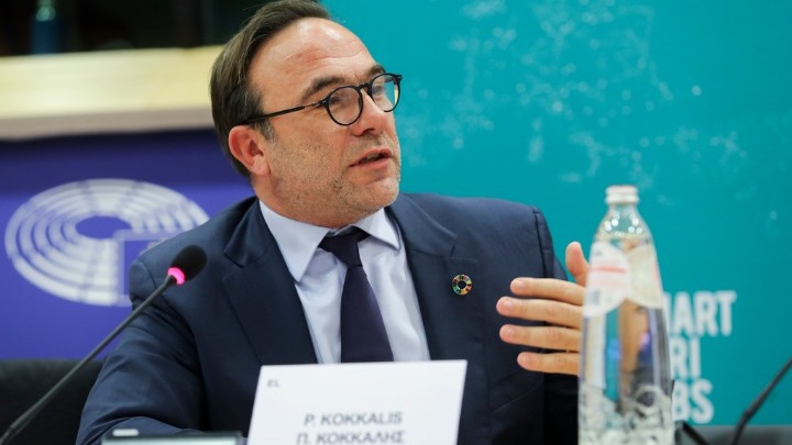 Π. Κόκκαλη προς Κομισιόν: «Υπάρχει σχεδιασμός στην περίπτωση που ο Πούτιν διακόψει την παροχή φυσικού αερίου;»