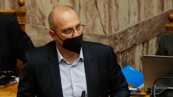 Γ. Οικονόμου: Επιτέλους τέρμα στη χυδαιότητα, που στοχοποιεί ανθρώπους, πολιτικούς, θεσμικούς παράγοντες, εκκλησιαστικούς παράγοντες