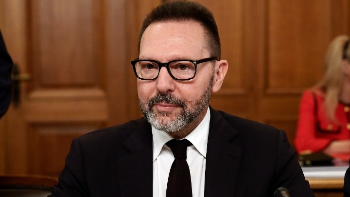 Γ. Στουρνάρας “Ζούμε την τέλεια καταιγίδα”