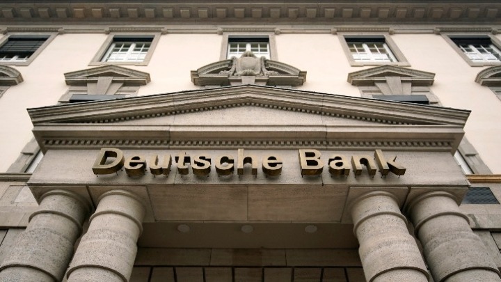 H Deutsche Bank αποσύρεται από τη Ρωσία