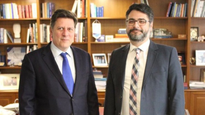 Μ. Βαρβιτσιώτης σε Μ. Ανδρουλάκη: «Tα θερμά μου συγχαρητήρια για την αφοσίωσή του στο καθήκον»