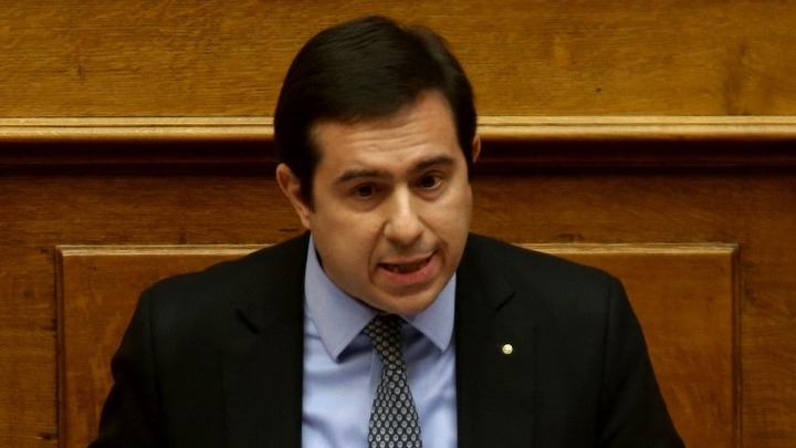 Μηταράκης: Βελτιώσεις στο πλαίσιο εποχικής εργασίας για πολίτες τρίτων χωρών