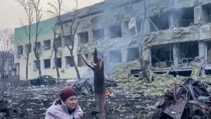 Ουκρανία: Παιδιά ορφανά, εγκλωβισμένα σε σανατόριο της Μαριούπολης, μεταφέρθηκαν σε φιλορωσική περιοχή