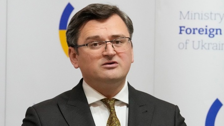 Ουκρανός ΥΠΕΞ: Σωστή η απόφαση της Renault να αναστείλει τη λειτουργία του εργοστασίου της στη Ρωσία