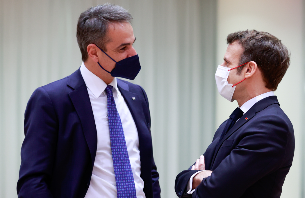 Τι συζήτησαν Κυριάκος Μητσοτάκης και Εμανουέλ Μακρόν