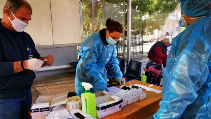Κορονοϊός: Πού θα γίνουν σήμερα Τρίτη (1/3) τα δωρεάν rapid test σε όλη τη χώρα
