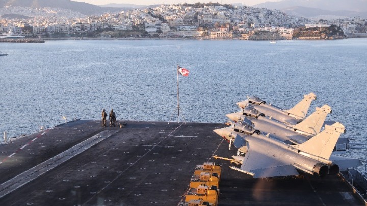 «Charles de Gaulle»: Κατέπλευσε στη Σούδα