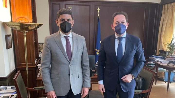 Συνάντηση Λ. Αυγενάκη με Στ. Πέτσα για το Μητρώο Αθλητικών Υποδομών