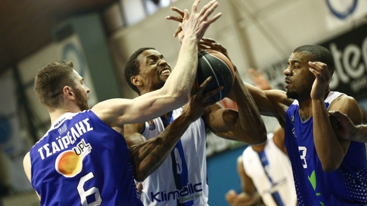 Basket League: Συνεχίζει να… σφυρίζει το τρένο της Λάρισας (vid)