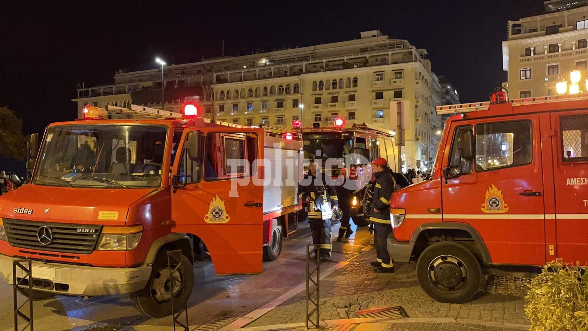 Θεσσαλονίκη: Συναγερμός στην Πυροσβεστική για καπνό σε ταράτσα κτιρίου (vid & pics)