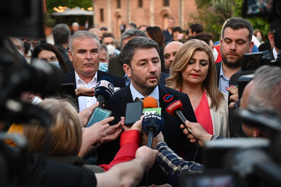 Νίκος Ανδρουλάκης: Εδώ και τώρα πλαφόν στη λιανική τιμή της ενέργειας