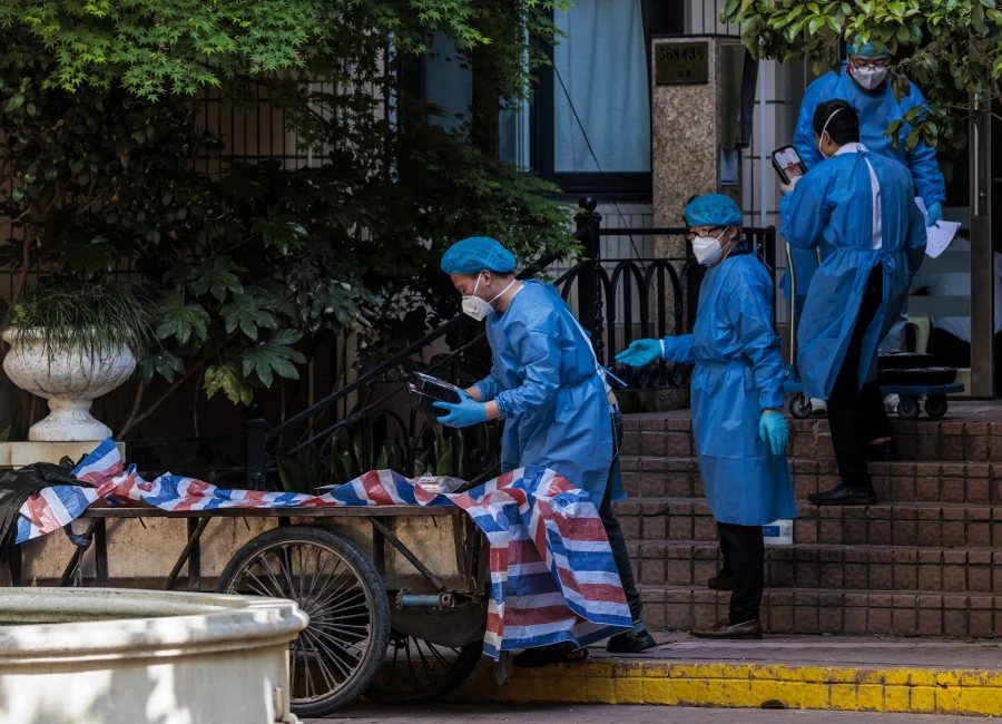 Έλληνας κάτοικος Σανγκάης: «Εάν παραβιάσει κανείς τα μέτρα μπορεί να πάει και φυλακή»