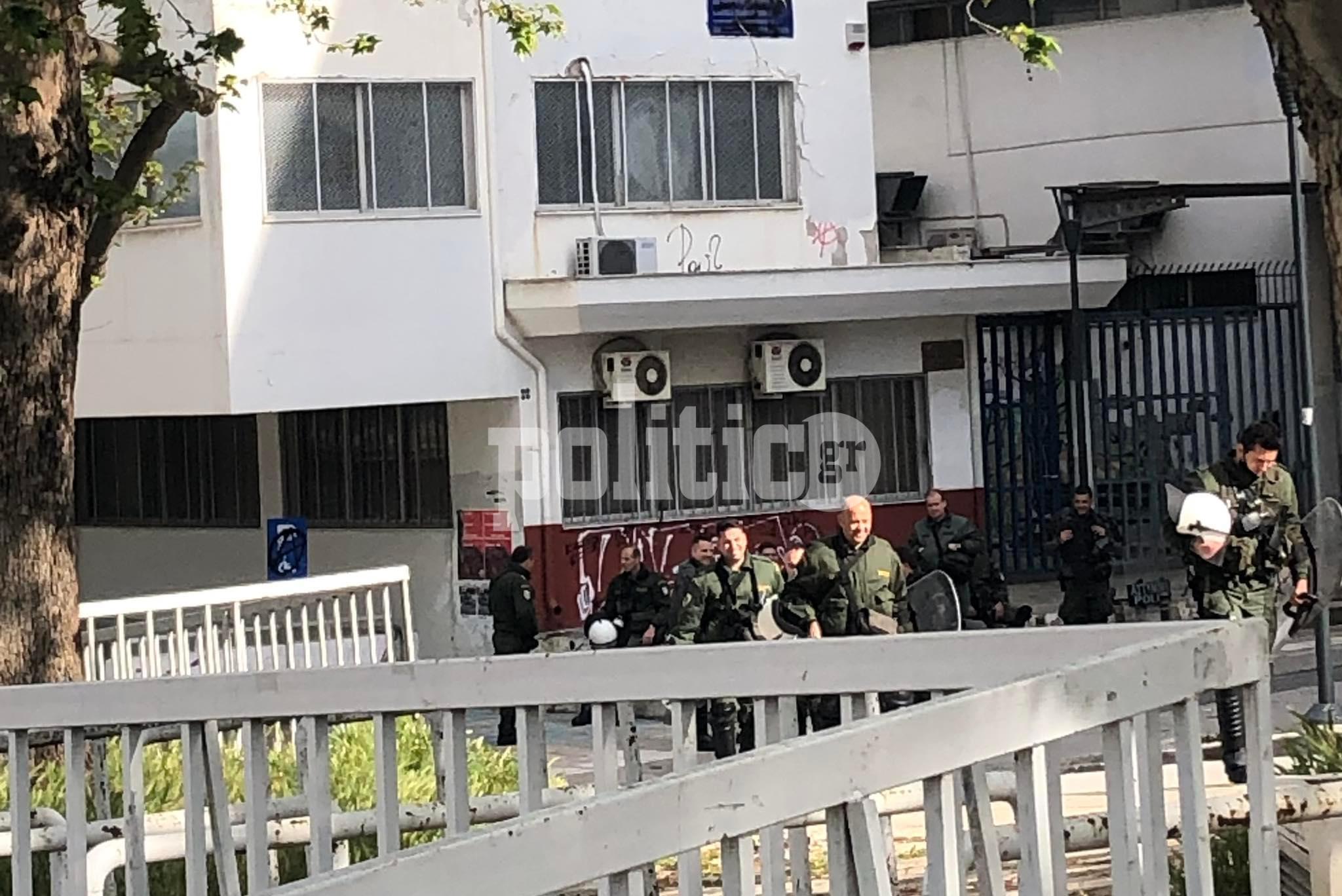 ΑΠΘ: Σε αστυνομικό κλοιό η ΣΘΕ (pics)