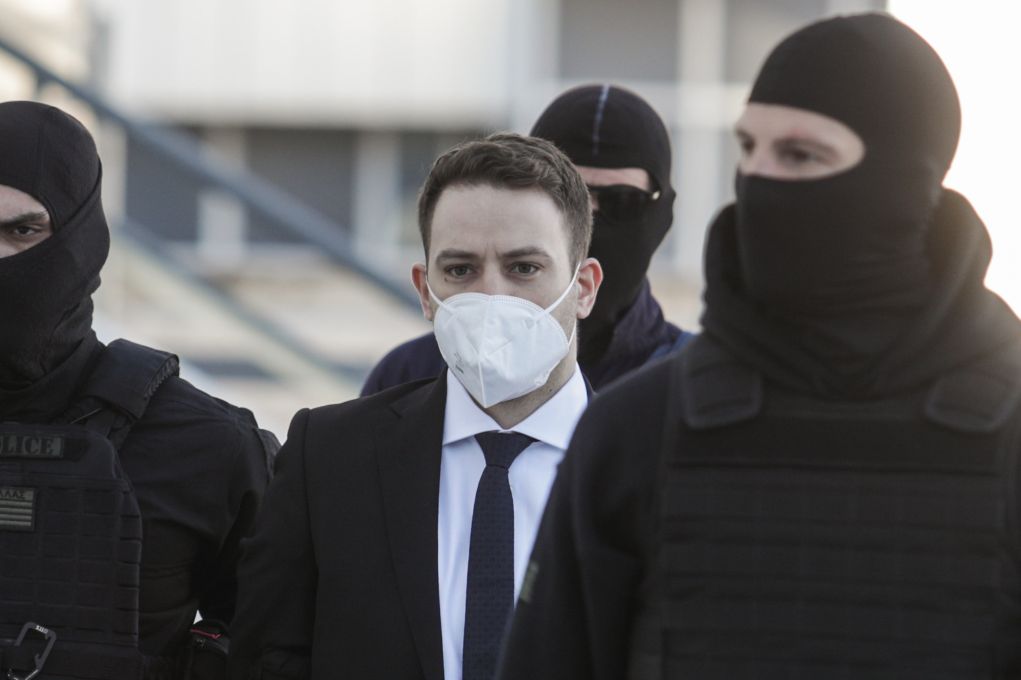 Γλυκά Νερά: Εκνευρισμός για τη νέα διακοπή της δίκης – Δεν παρέστη καν ο Μπάμπης Αναγνωστόπουλος