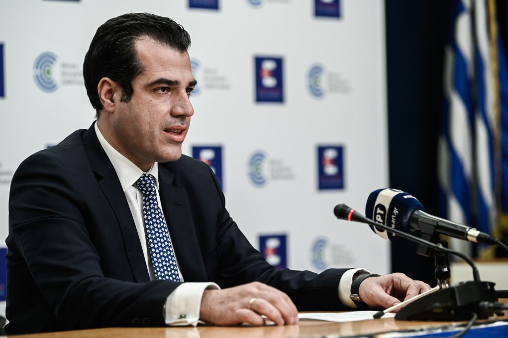 Πλεύρης: «Αλλάζει η διαχείριση της πανδημίας, όχι στην πολιτική zero covid» (vid)