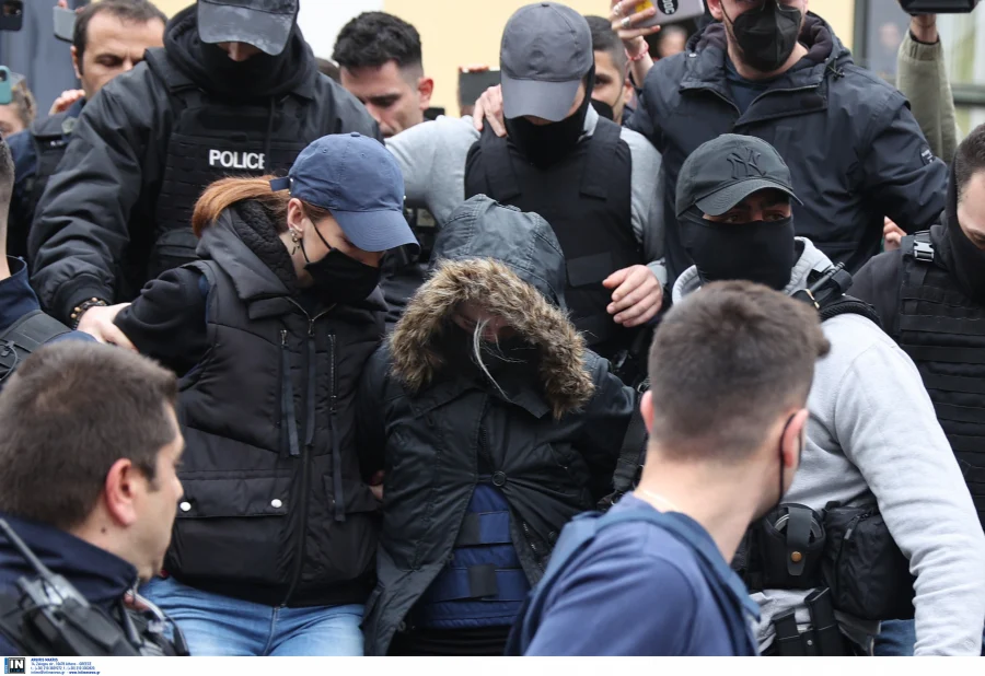 Ρούλα Πισπιρίγκου: Δεύτερη νύχτα στη ΓΑΔΑ ψυχρή και φοβισμένη χωρίς να «σπάσει»