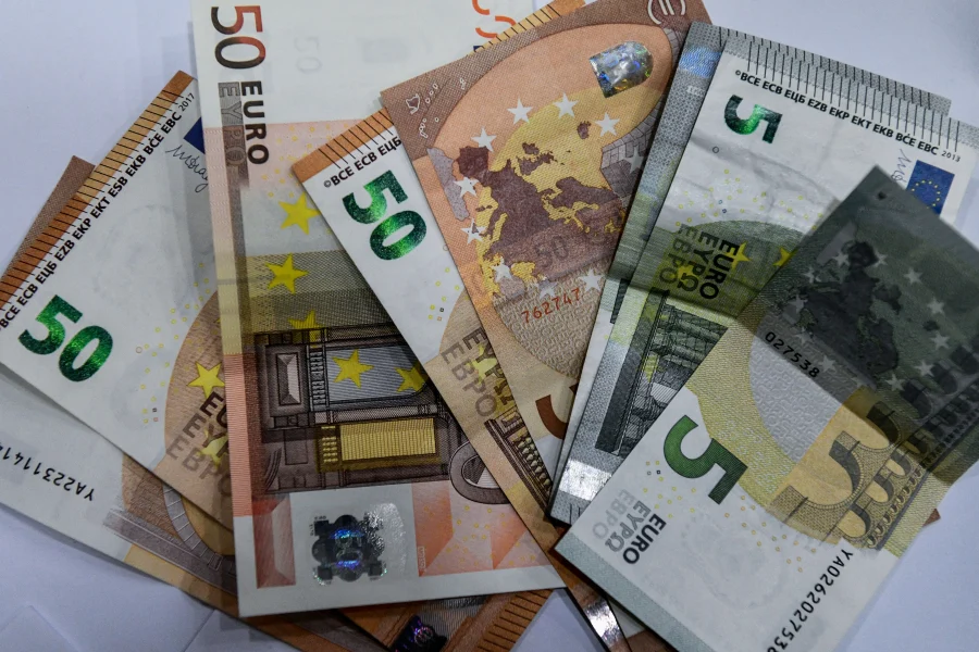 ΕΦΚΑ – ΟΑΕΔ: Ποιοι πληρώνονται Δώρο Πάσχα την ερχόμενη Πέμπτη