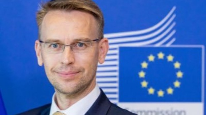 Η ΕΕ συνεχίζει να στηρίζει την Ουκρανία