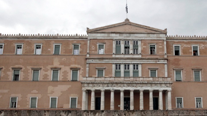Κατατέθηκε νομοσχέδιο για τα όπλα συναγερμού και σηματοδοσίας από το υπουργείο Προστασίας του Πολίτη