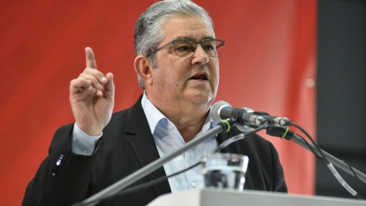 Κουτσούμπας στη Θήβα: «Αναγκαίος, άμεσα, ο προληπτικός έλεγχος σε κτίρια και κατοικίες»