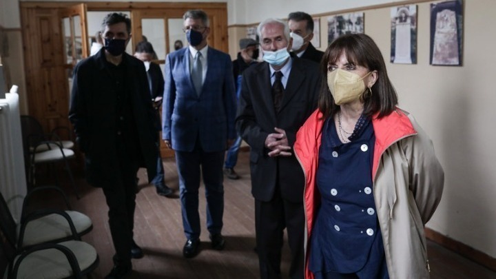 Eπίτιμη δημότης Νάουσας η ΠτΔ Κατερίνα Σακελλαροπούλου