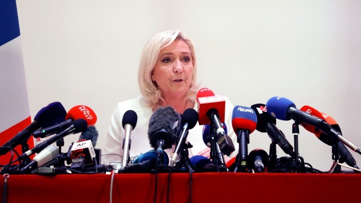 Γαλλία: Η Λεπέν και πρ. ευρωβουλευτές του κόμματός της κατηγορούνται για υπεξαίρεση 600.000 ευρώ από τους ευρωπαϊκούς πόρους