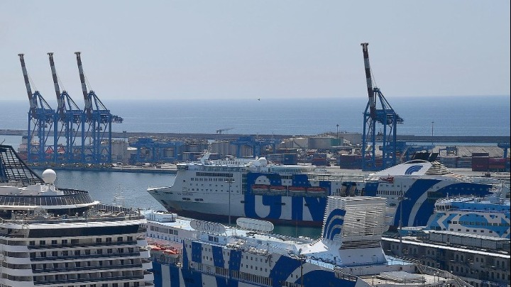 Ιταλία: Απαγορεύει την είσοδο ρωσικών πλοίων στα λιμάνια της