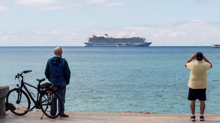 Ισπανία: Αύξηση των ξένων τουριστών, στο 80% των προπανδημικών επιπέδων, αναμένει η Μαδρίτη