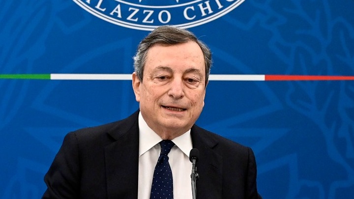 Ντράγκι: «Προτιμούμε την ειρήνη ή να έχουμε αναμμένο κλιματιστικό;»