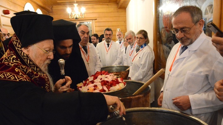 Ο Οικουμενικός Πατριάρχης τέλεσε τον Αγιασμό για την έναρξη της Εψήσεως του Αγίου Μύρου