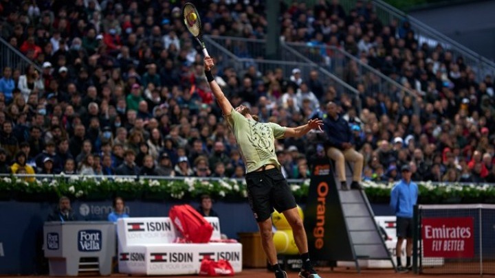 Στα ημιτελικά του Barcelona Open ο Στέφανος Τσιτσιπάς