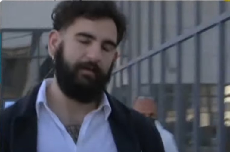 Δημήτρης Φιλιππίδης σε δημοσιογράφους: «Σοβαρευτείτε ρε»