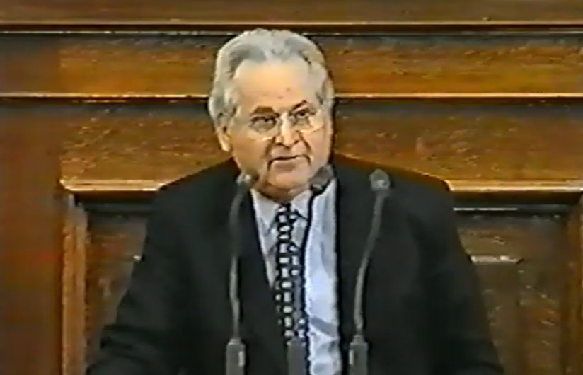 Πέθανε ο Ιωάννης Καρακώστας