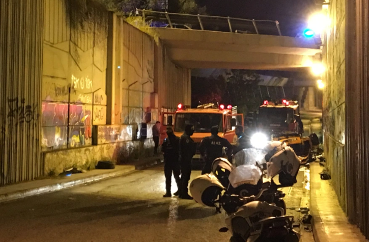 Φωτογραφίες και βίντεο από το σοκαριστικό τροχαίο στη γέφυρα της Νέας Ιωνίας