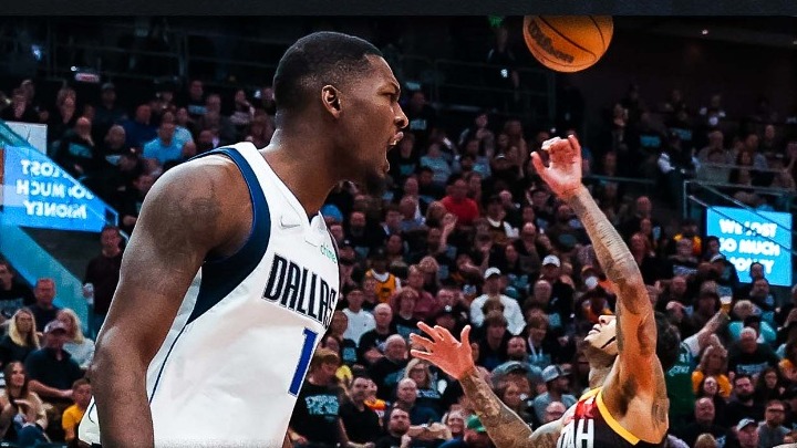 NBA: Πρόκριση στα ημιτελικά για Σανς, Μάβερικς και Σίξερς