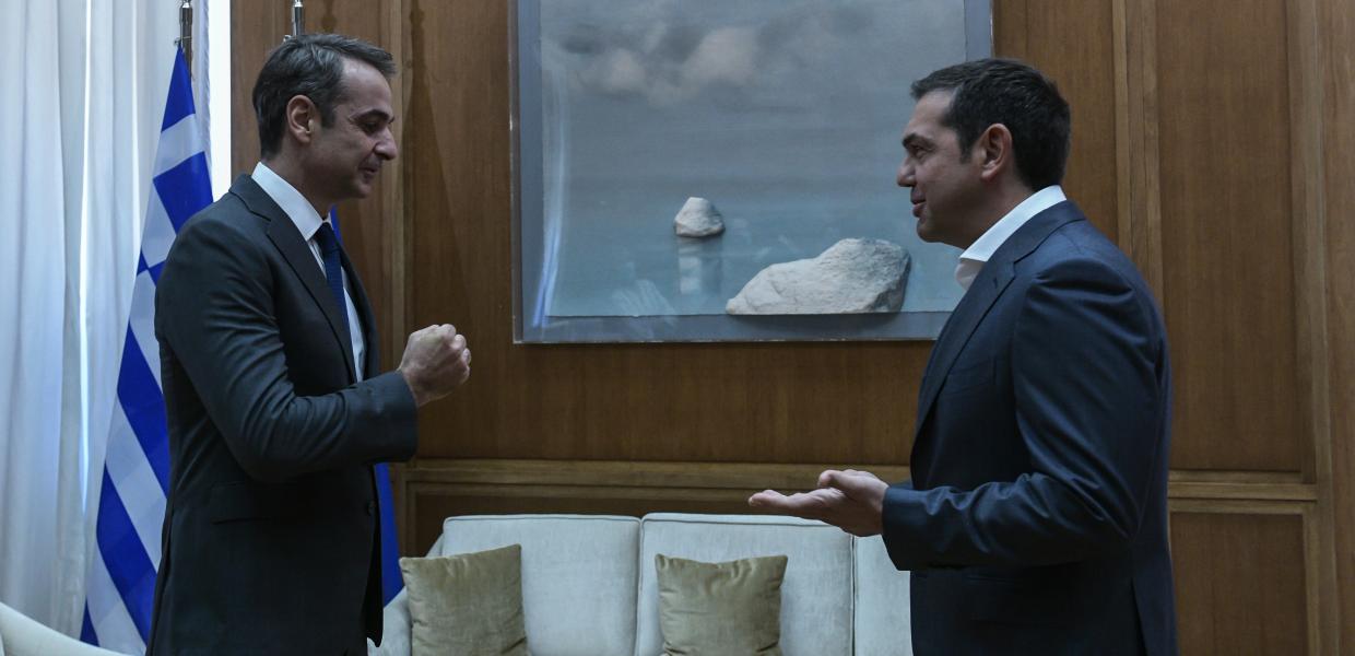 Δημοσκόπηση RealPolls: Έσπασε και το ψυχολογικό όριο των 5 μονάδων – Στο 4,6% η διαφορά ΝΔ με ΣΥΡΙΖΑ