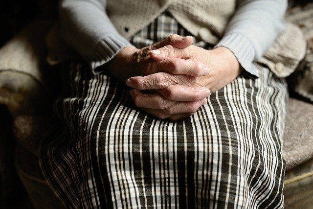 Έρευνα: Περισσότερα χρόνια χωρίς Αλτσχάιμερ για τους ηλικιωμένους με έχουν υγιεινό τρόπο ζωής