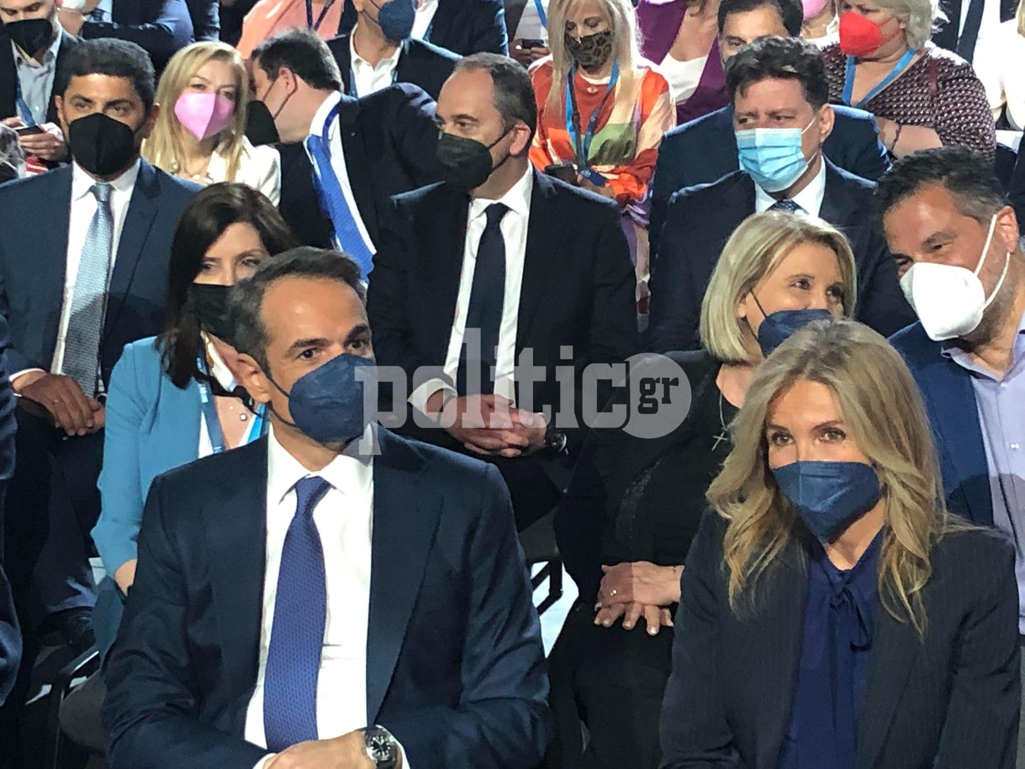 14ο Συνέδριο ΝΔ «Δίπλα σε κάθε πολίτη»:   Πλήθος κόσμου – «Θερμή υποδοχή» Μητσοτάκη