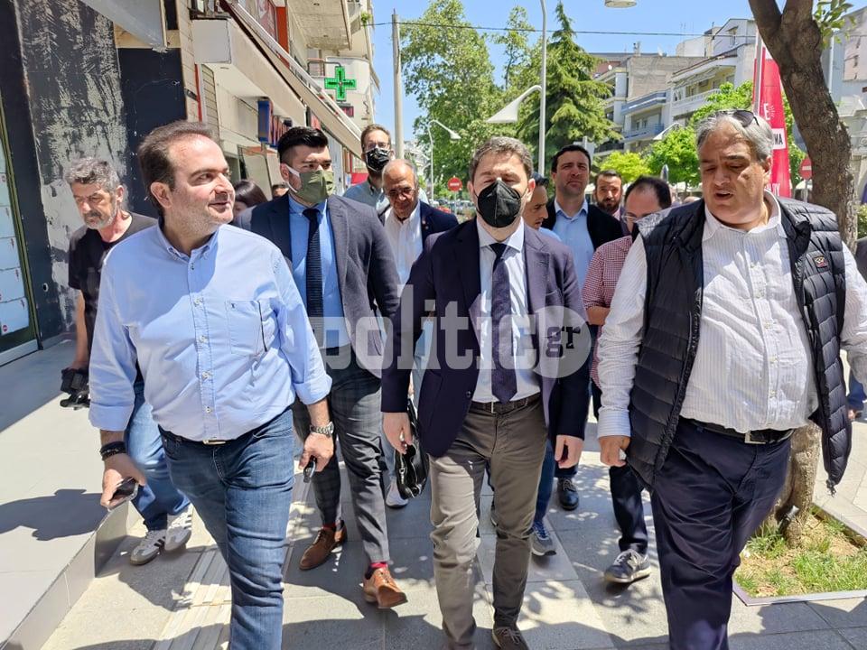 Ο Ν. Ανδρουλάκης περιόδευσε στην αγορά της Καλαμαριάς (pics & vids)